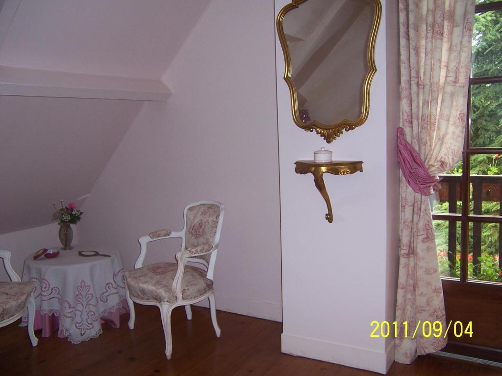 Aux Marguerites Sainte-Genevieve-les-Gasny Quarto foto