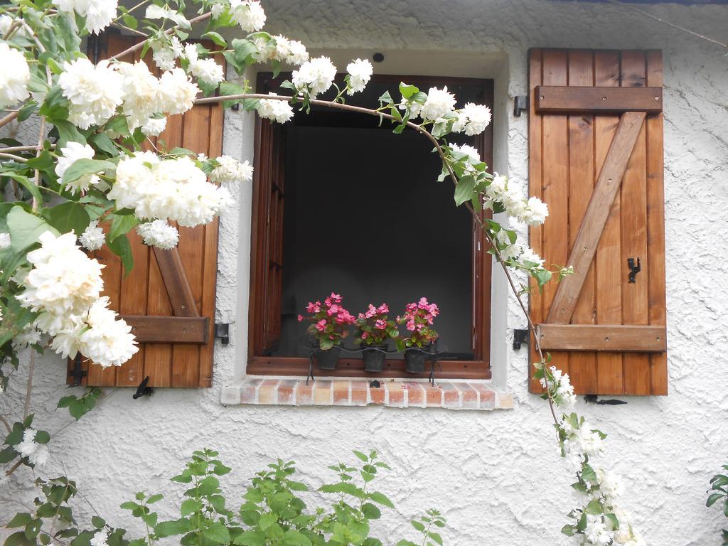 Aux Marguerites Sainte-Genevieve-les-Gasny Quarto foto