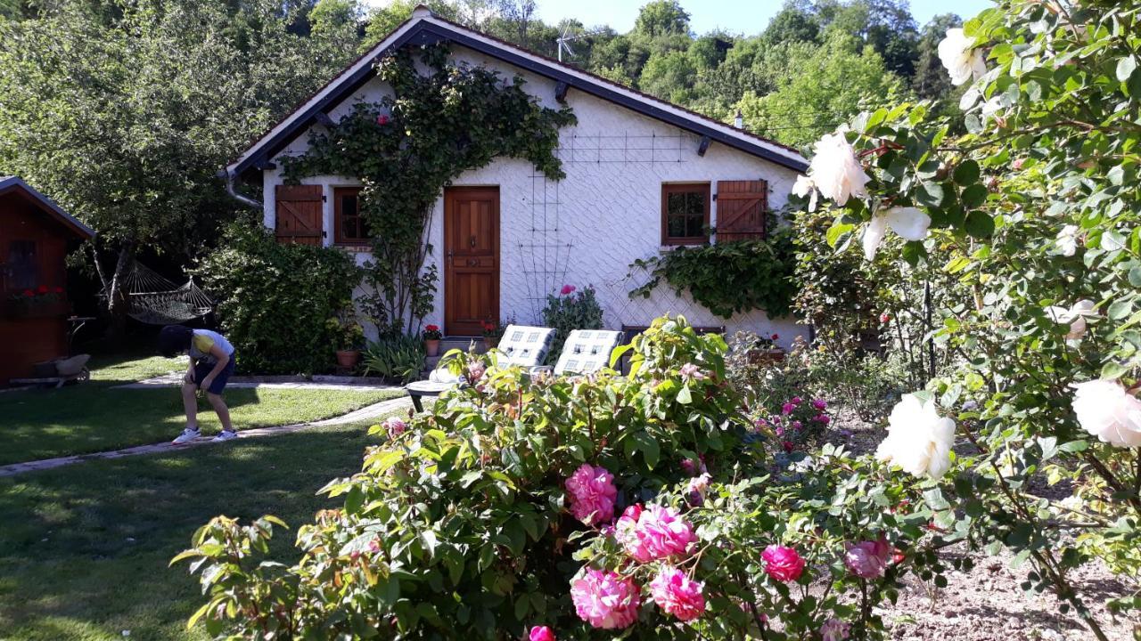 Aux Marguerites Sainte-Genevieve-les-Gasny Exterior foto